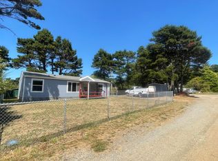 94561 Shadow Ln, Gold Beach, OR 97444