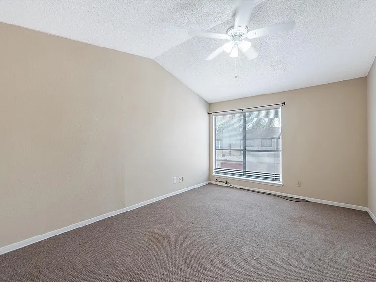 12400 Brookglade Cir #15 — Photo 21