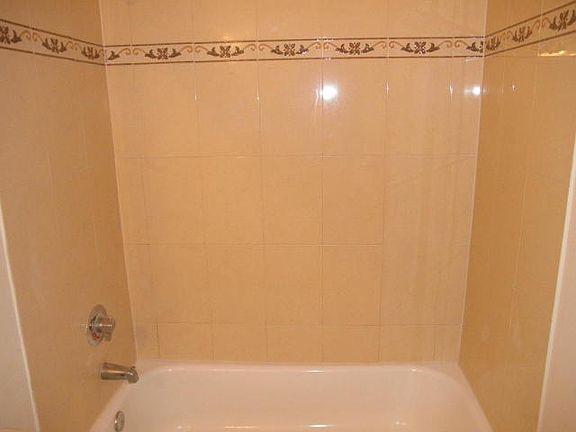 4th image of 517 Talia Cir