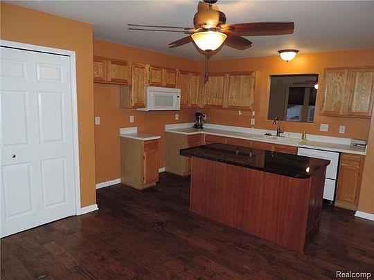 3rd image of 2675 Bonita Dr