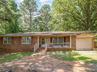 2020 Pheasant Rd, Lancaster, SC 29720