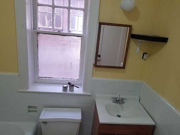 3rd image of 1506 E 34th St APT 1