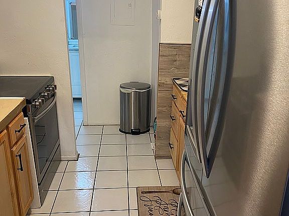 5th image of 2701 Hidden Lake Dr N