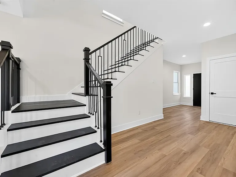 12315 New Jordan Ln — Photo 8