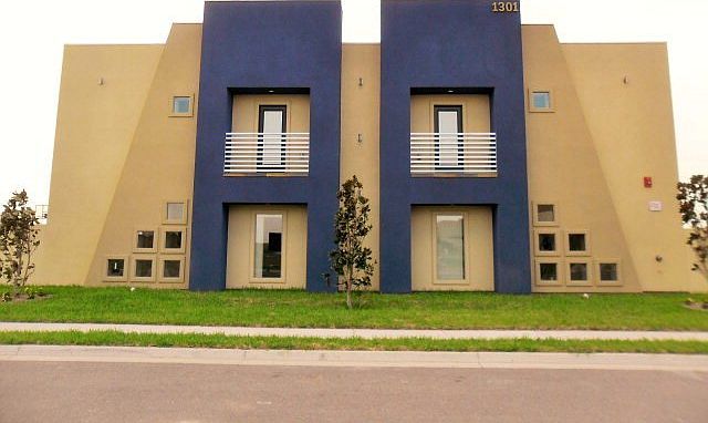 1st image of 1301 Daffodil Ave