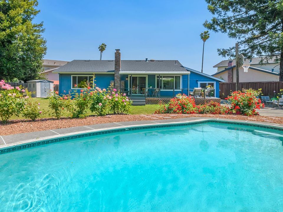 1st image of 914 Cottonwood Court