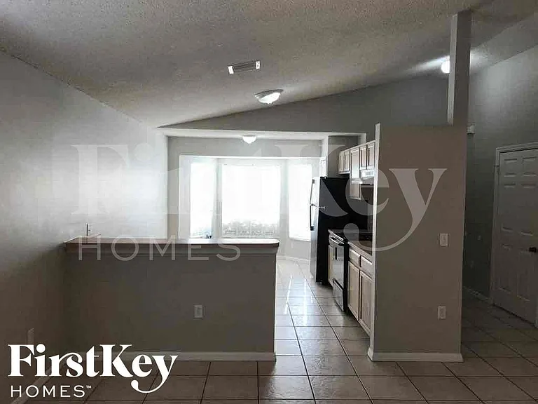 7428 Little Pond Ct — Photo 6