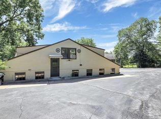 10434 Bellefontaine Rd, Saint Louis, MO 63137