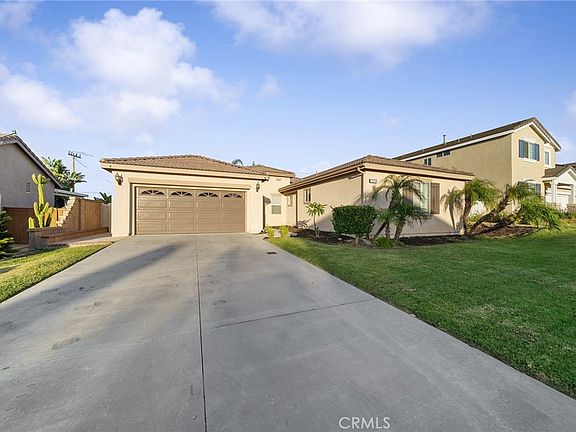 4th image of 17886 Robusta Dr