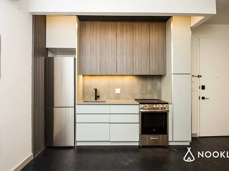 225 Winthrop St #1F — Photo 2