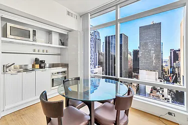 Rented by BARNES New York