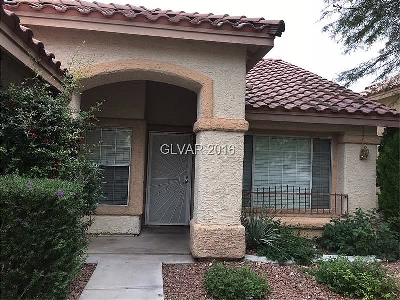 1st image of 1744 Royal Canyon Dr