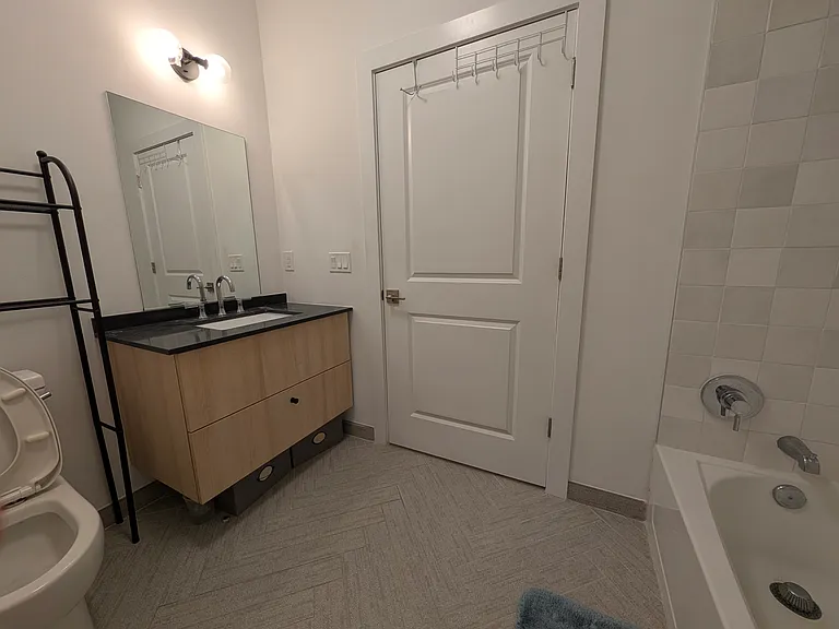 348 Baldwin Ave #501 — Photo 5
