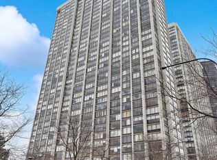 5455 N Sheridan Rd APT 305, Chicago, IL 60640