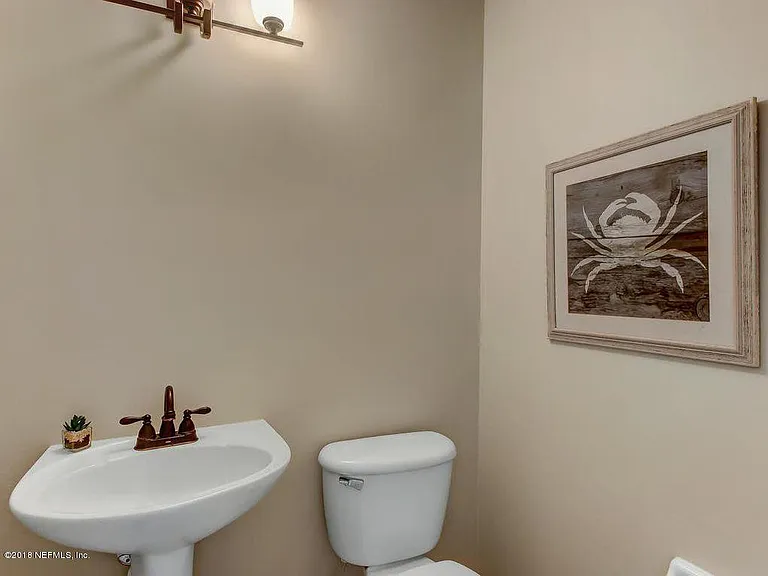 1/2 bath