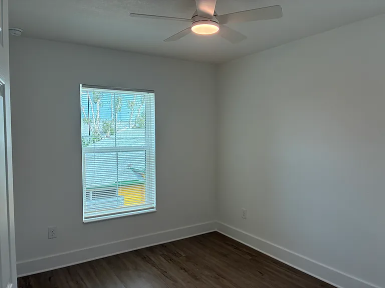 505 43rd St S #1/2 — Photo 10