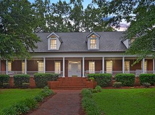 107 Prestwick Ct, Greenwood, SC 29646