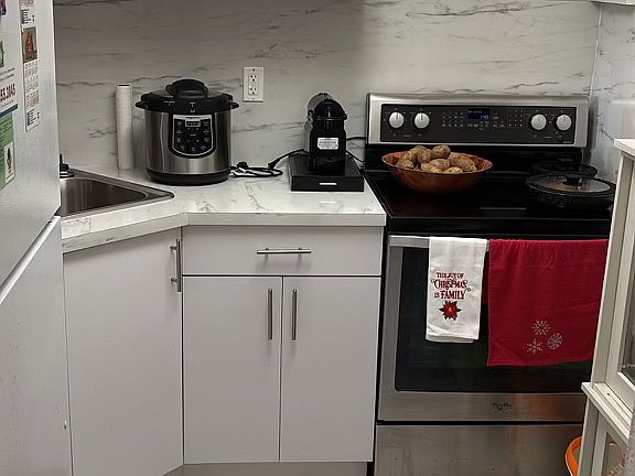 4th image of 801 NW 47th Ave #502