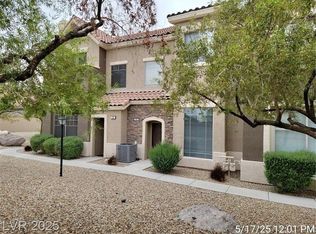 316 Fountain Crossing Ln, Henderson, NV 89074