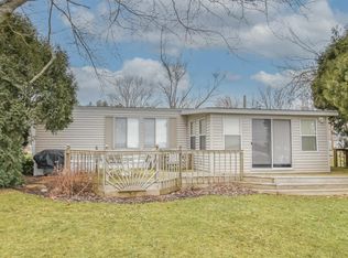 419 Sunnyshore Dr, Coldwater, MI 49036