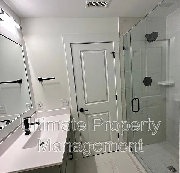 213 Myrtle Ave — Photo 31