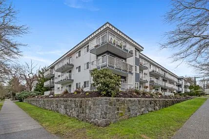 Oxford Manor Apartments — Photo 4