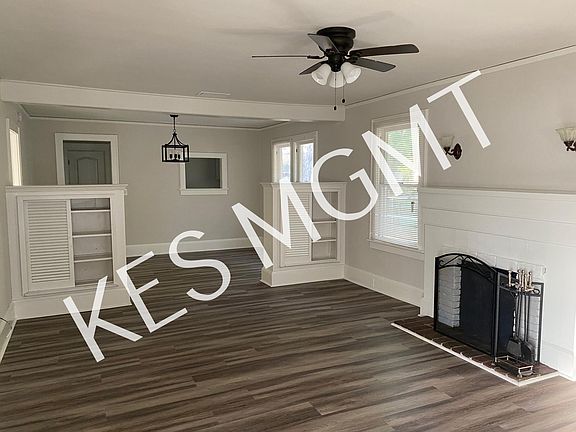 4th image of 918 15th Ave NW #A