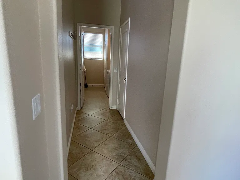 215 Hoch Way — Photo 18