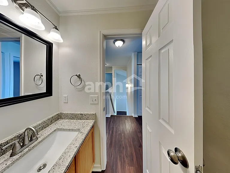 4815 Talons Mark Dr — Photo 15