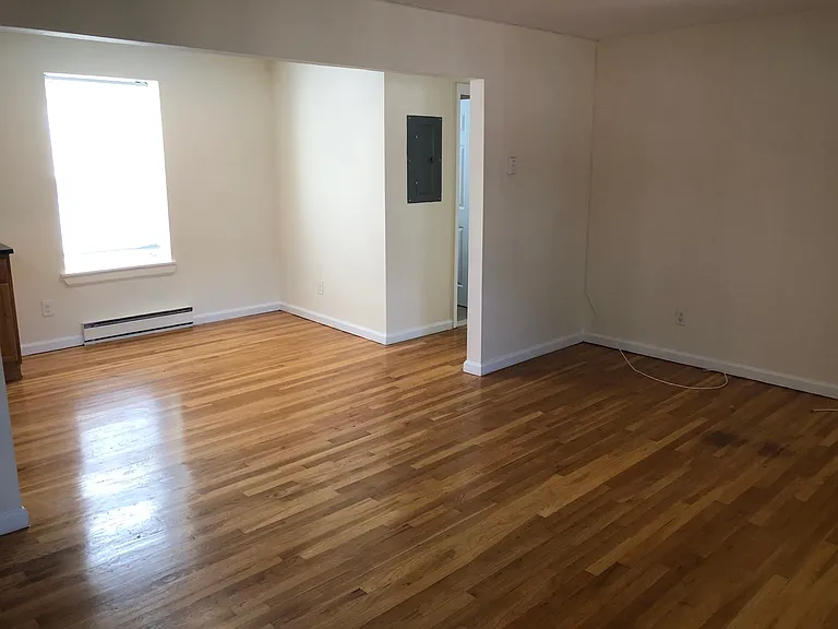 Rutgers Court Apartments — Photo 29