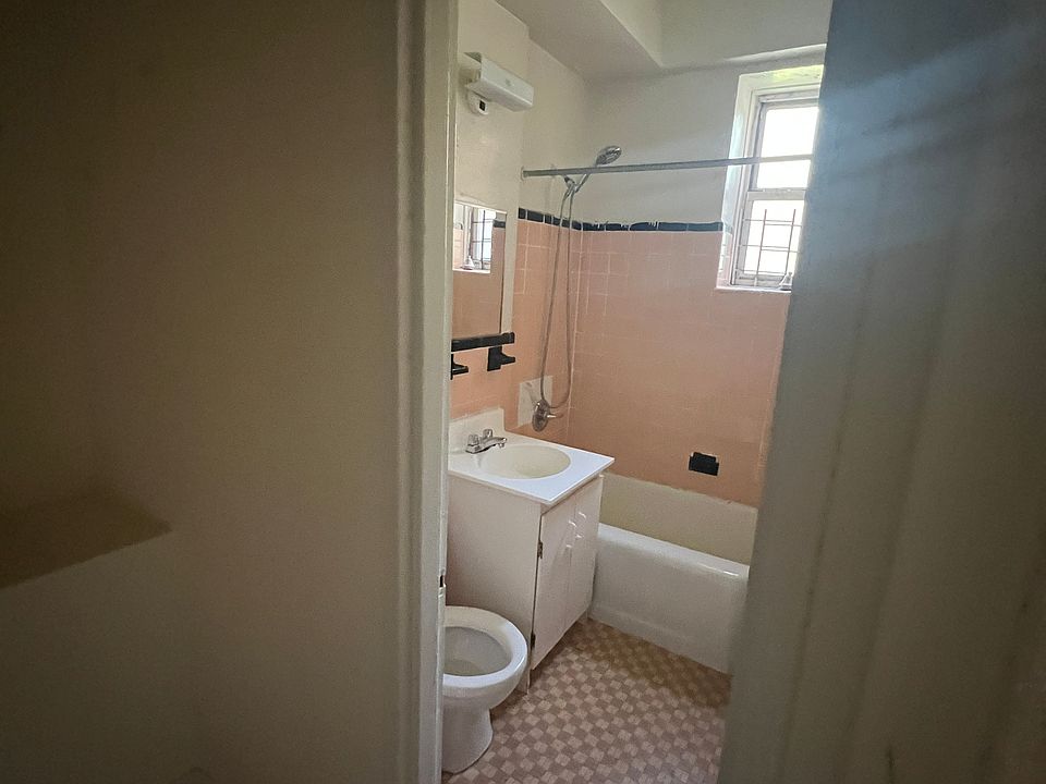 2nd image of 7281 113th St #W17