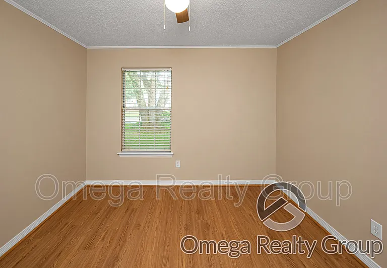 1380 Lexington Way — Photo 29