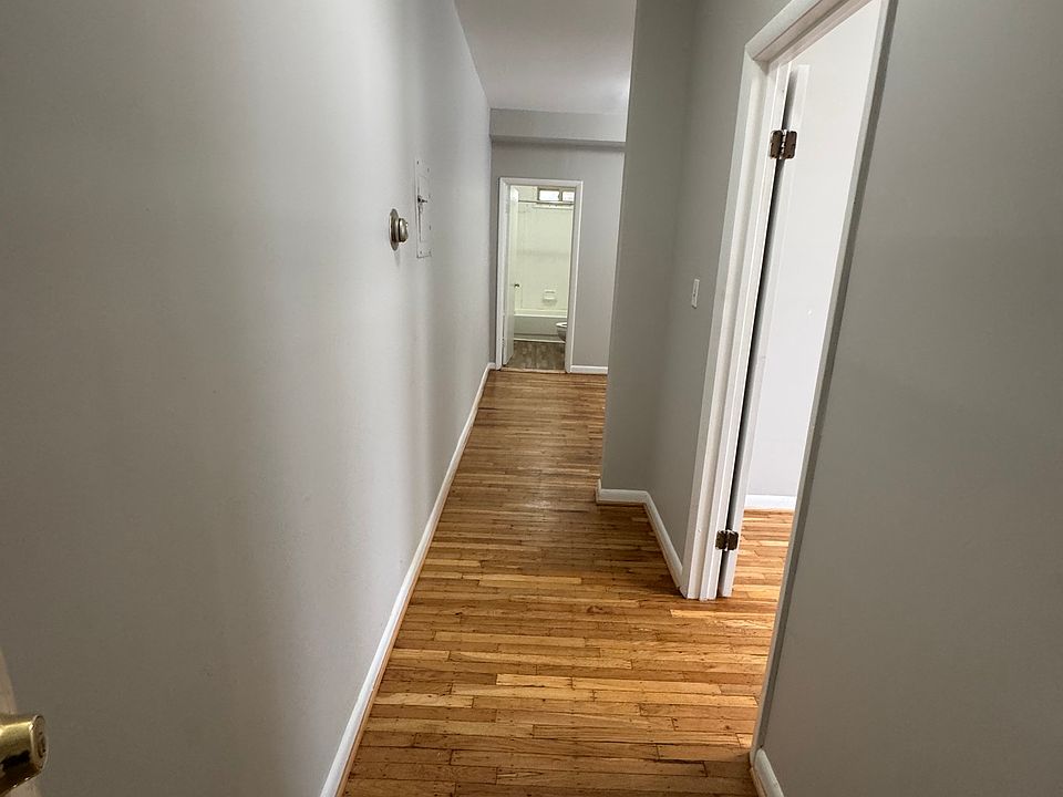 Entry corridor
