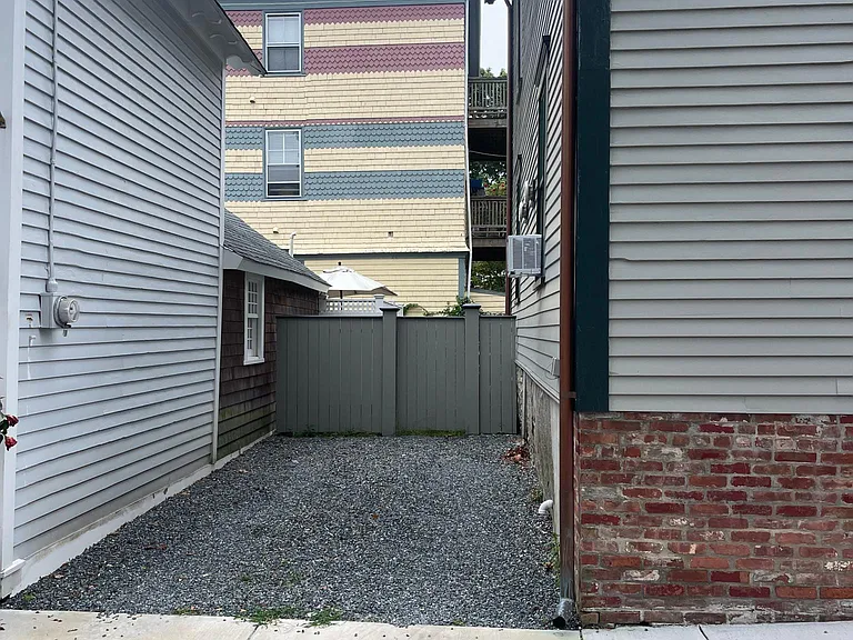 44 Poplar St #2 — Photo 19