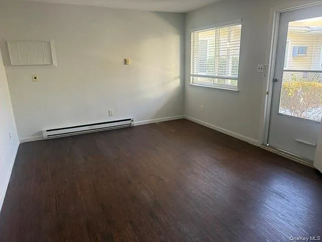 1-72 Parkcenter Dr — Photo 5