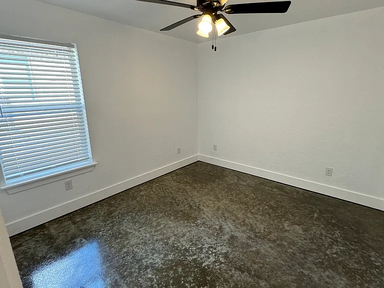 3411 S Garrett St #B — Photo 9