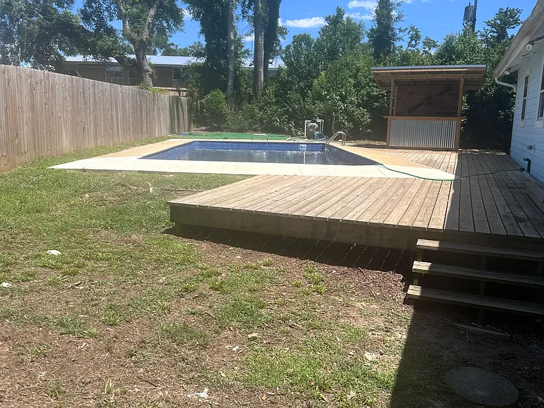 2030 Harold Ct — Photo 7
