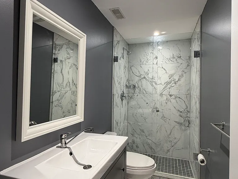72 McLean Ave — Photo 5