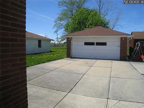 4th image of 5258 E 135th St