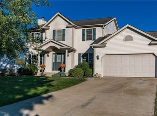 266 Adelaide Ave SW, Hartville, OH 44632