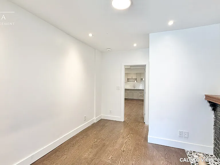 18 Bonnyview Dr #1 — Photo 7