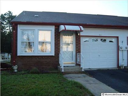 1st image of 31A Birchwood Dr #50
