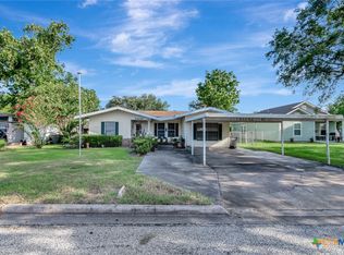 3403 E Rio Grande St, Victoria, TX 77901