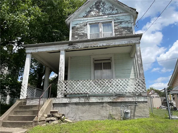 2313 Collins St, McKeesport, PA 15132