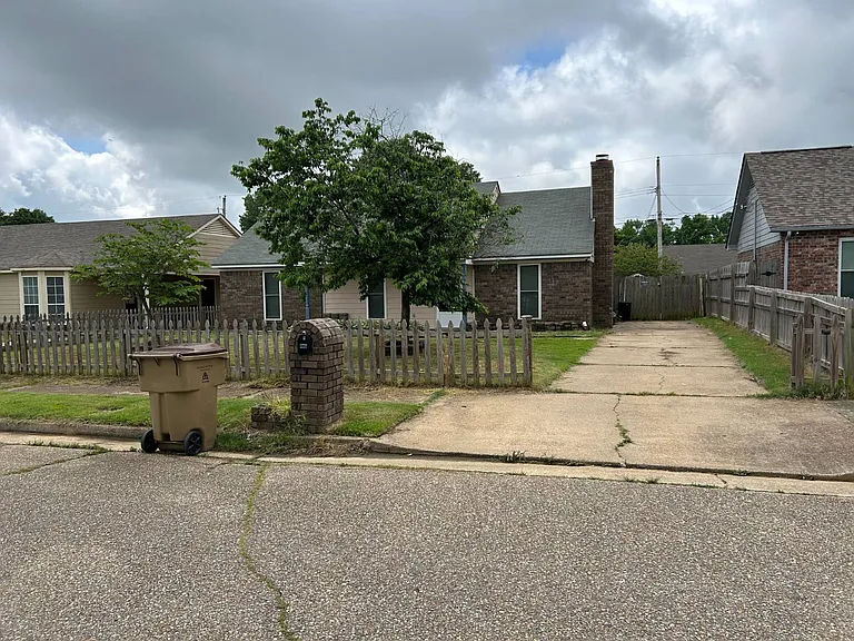 6823 Northknoll Cv — Photo 15
