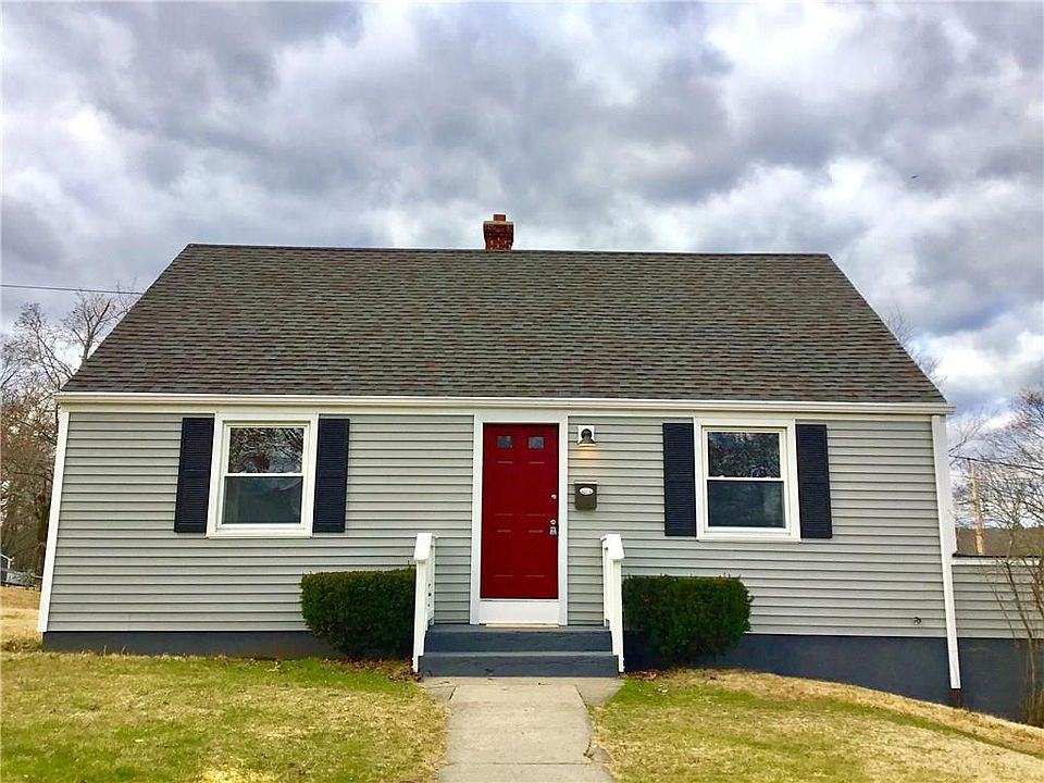 1st image of 68 4th Avenue