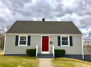 68 S 4th Ave, Taftville, CT 06380