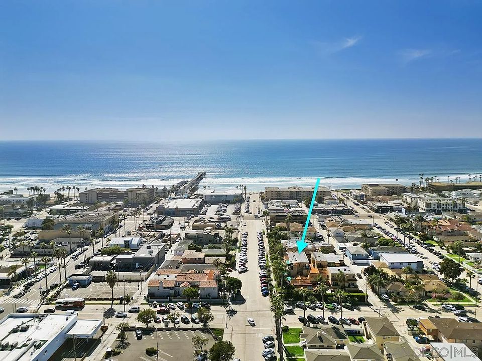 1st image of 876 Felspar St