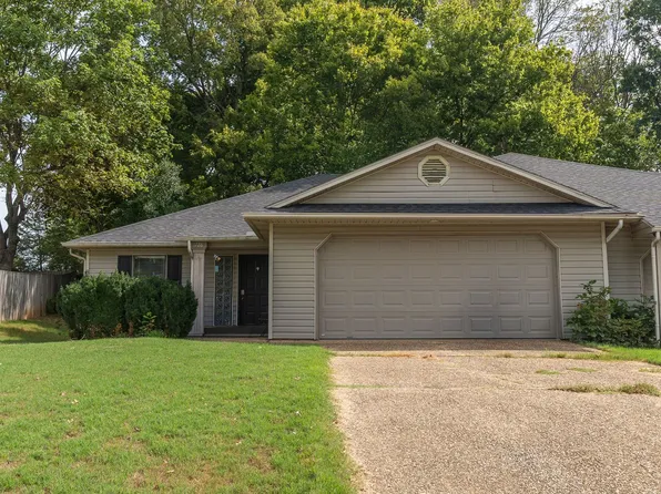 1728 N Hunters Rdg, Fayetteville, AR 72701