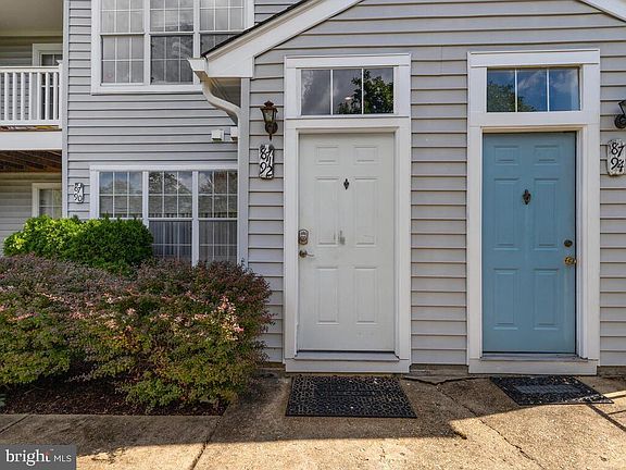 5th image of 8792 Grasmere Ct